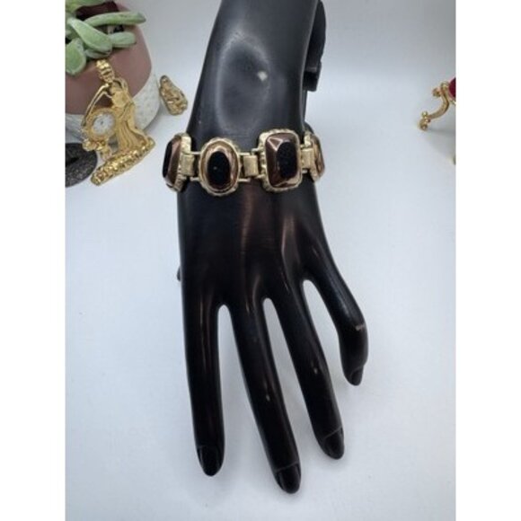 LIZ CLAIBORNE Signed LS Purple Glass Cabochons Two Gold Tone Wide Bracelet VTG - Picture 2 of 13